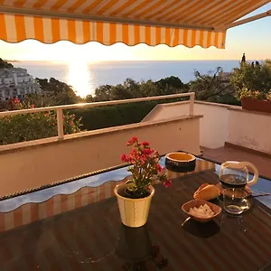 Con Grandes Vistas Y Mucha Tranquilidad Apartamento